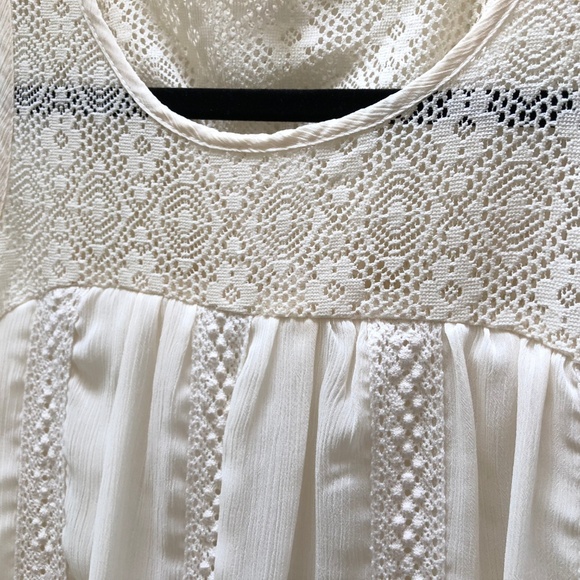 NWOT Socialite Lace Crochet Chiffon Shift Dress XS - Picture 2 of 6